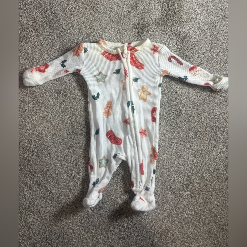 Angel Dear Bamboo Blend Cookies Print Newborn Sleeper Pajamas organic Cotton